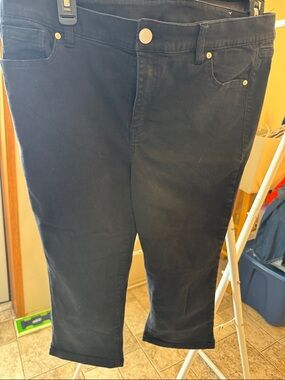 Lane Bryant Black Slim capri jeans